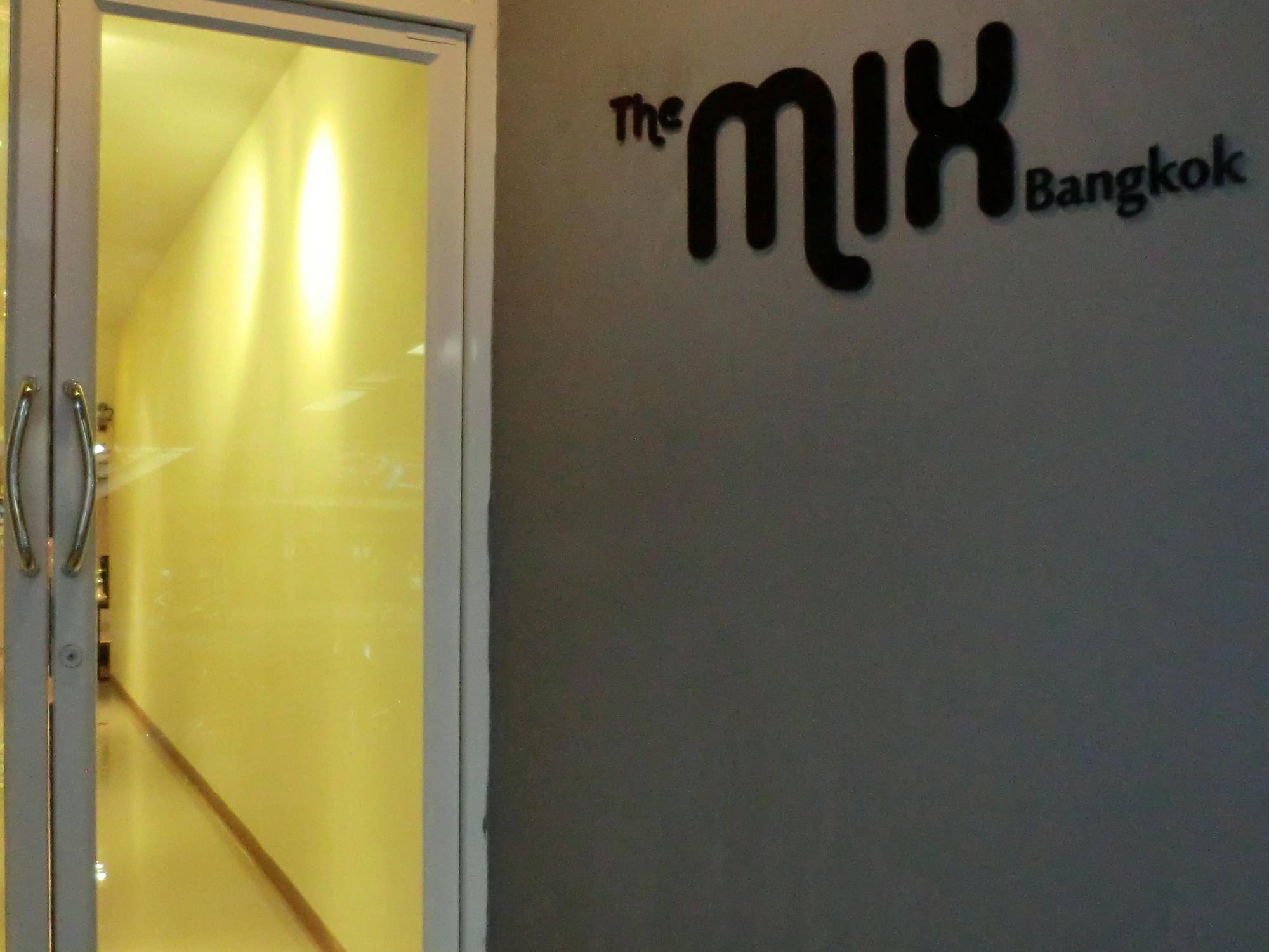 The Mix Bangkok - Bts Phrakhanong Екстер'єр фото